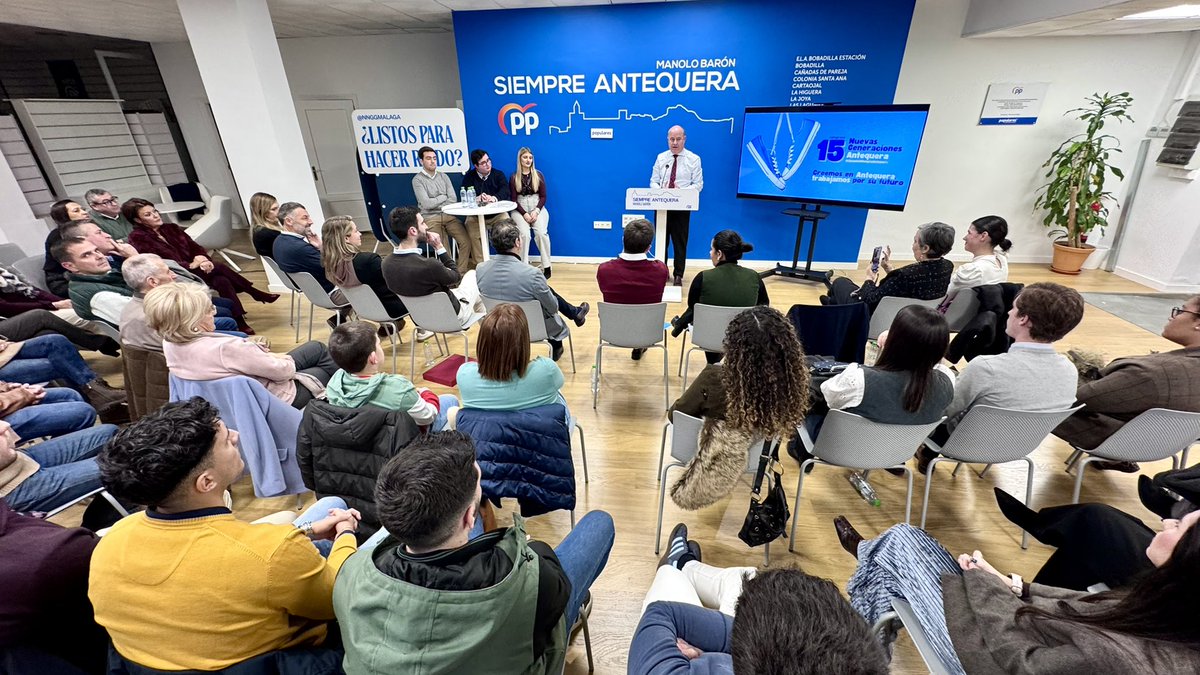 🧒🏻💙👧🏼 Nuevas Generaciones Antequera inicia hoy una nueva etapa

Javier Jiménez y Rocío Pérez demuestran que hay cantera en nuestra ciudad

#Juventud y #compromiso para trabajar por Antequera, unidos en el proyecto que lidera nuestro alcalde <a href="/manolo_baron/">Manolo Barón 🇪🇸</a>

#SiempreAntequera