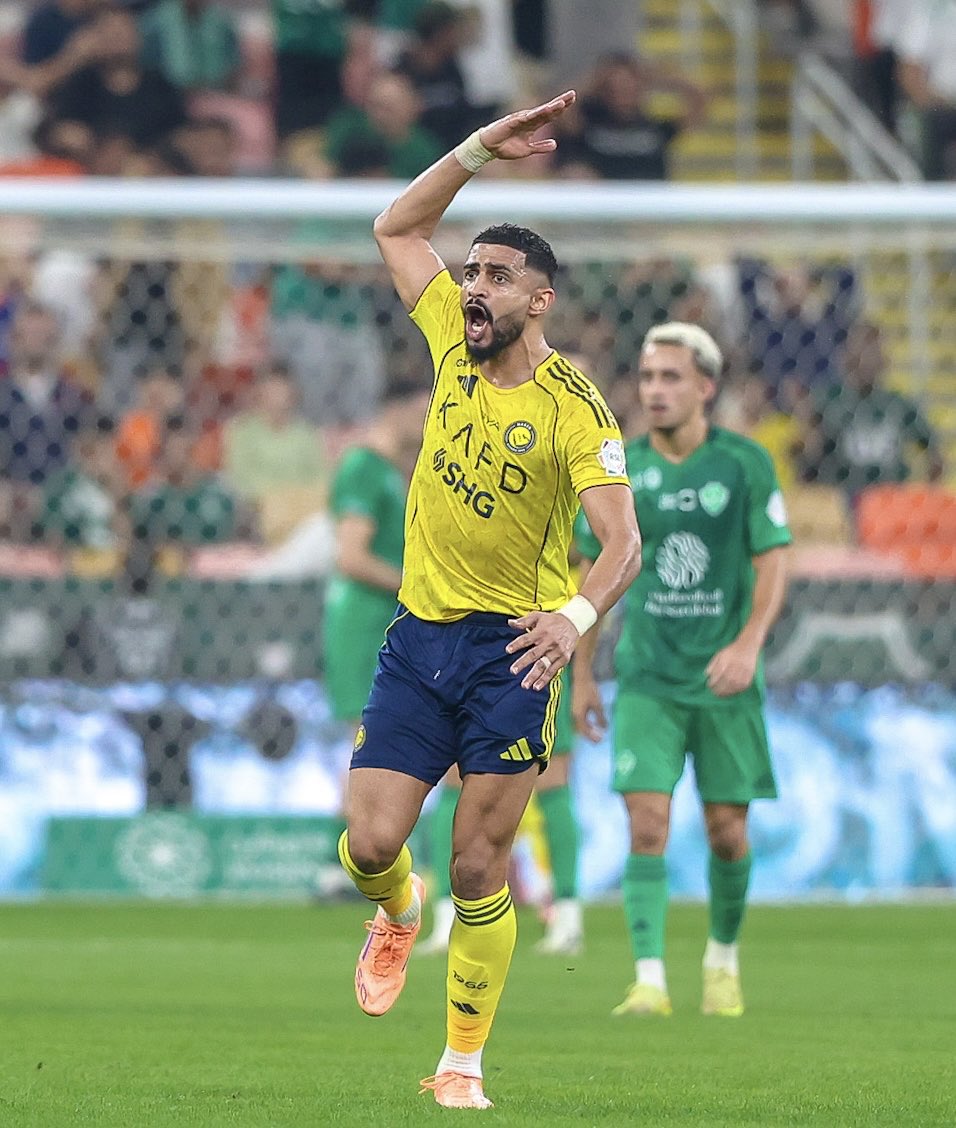 #الاهلي_النصر

ماعندي لك الا كلمة وحدة …

مرررررررررررررررررررررررررررررررجلة 

💛💙💛💙