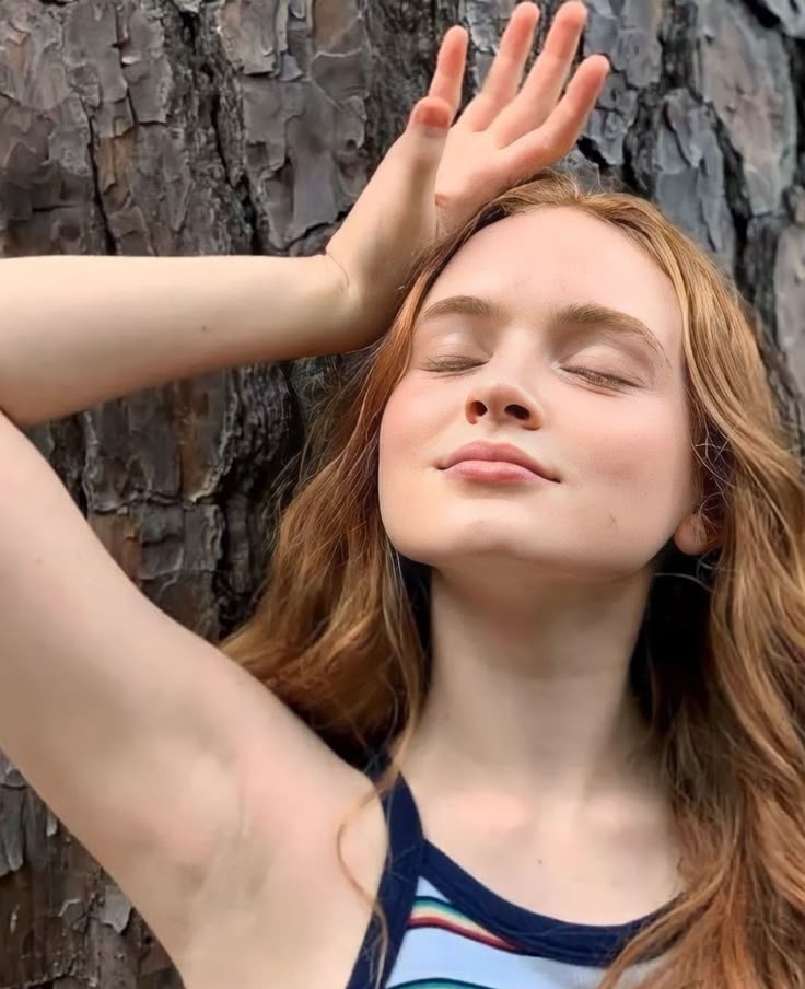 hollywoodfiles9's tweet photo. Sadie Sink https://t.co/w7N1iWQwlH