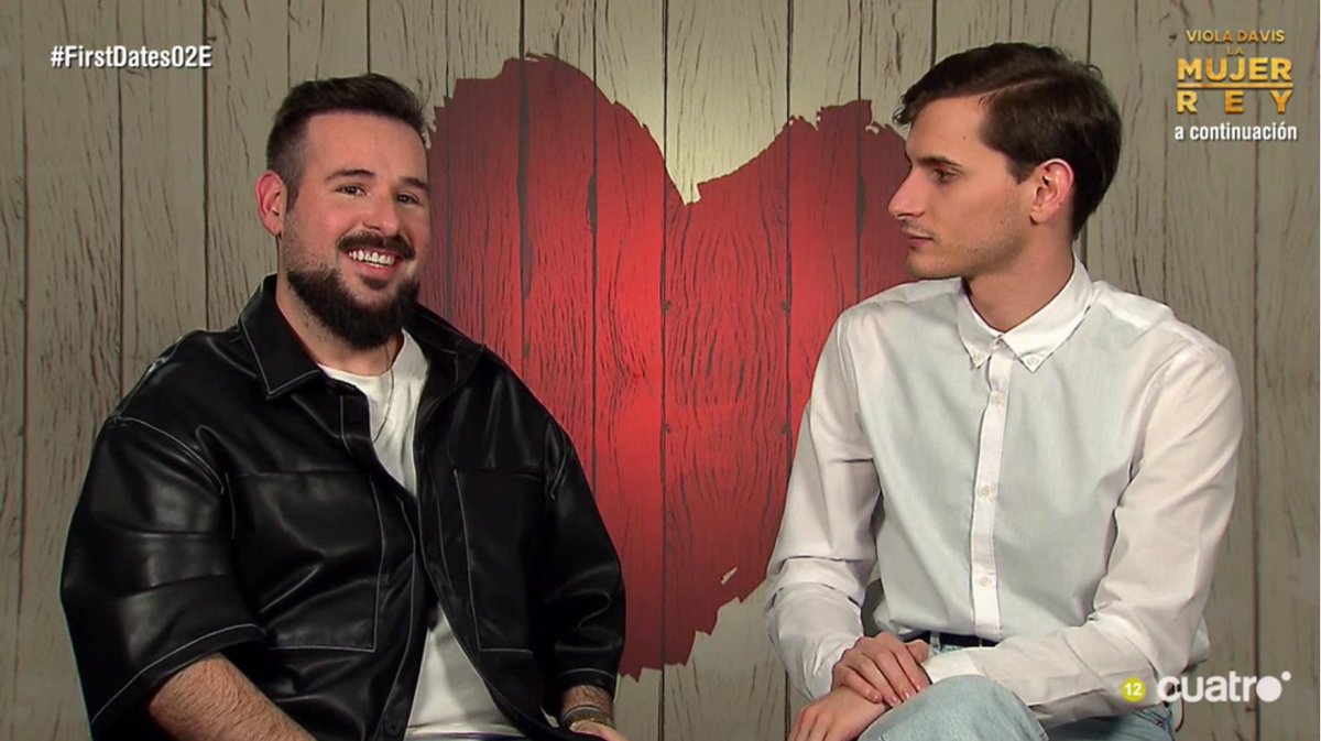 enrosinat's tweet photo. Víctor es un poco Enrique del Pozo de joven.
#firstdates2e https://t.co/wEFQCvbC0q
