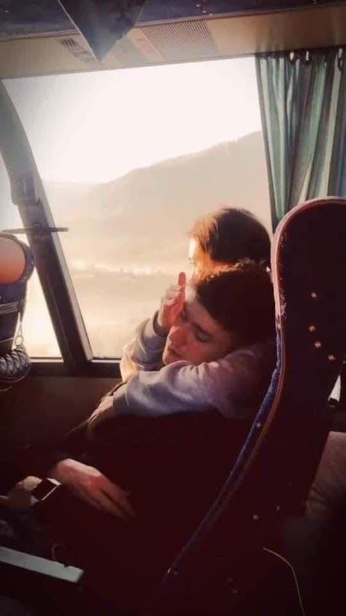 barbie_context's tweet image. yo: odio los hombres  

yo de novia: