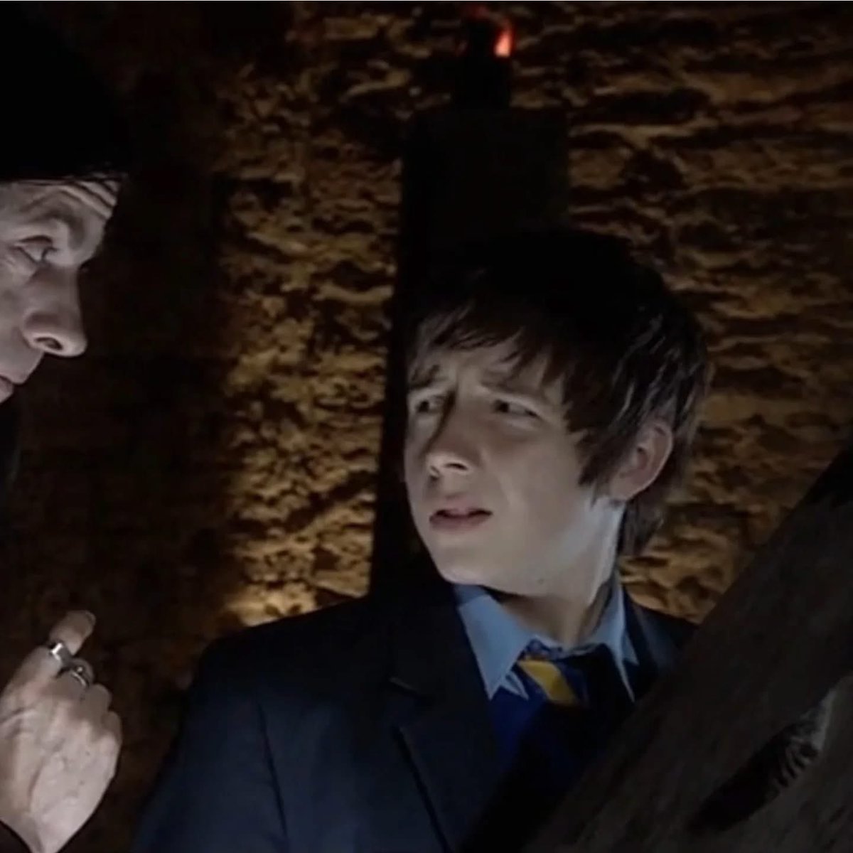 Dylan99328185's tweet image. Gerran Howell plays Vladimir Dracula🖥️🧛🏻🦇🖤⚰️🏰❤️🌹🥀