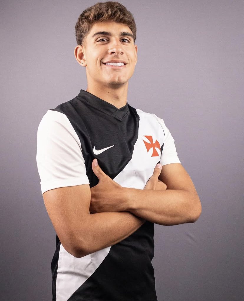 midiavascaina's tweet image. 💢👇| Deixe sua opinião sincera sobre as camisas provisórios da Nike