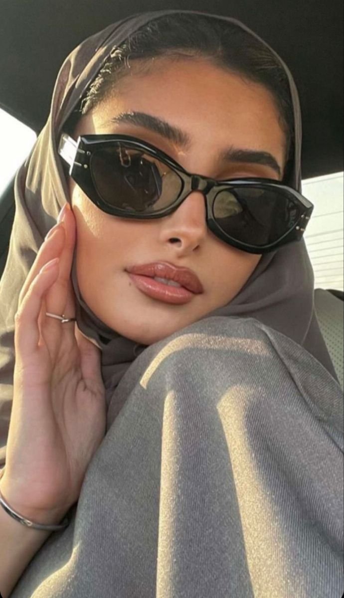 توافق تتزوج من امرأة كويتية الجنسية ؟؟ 😇🇰🇼