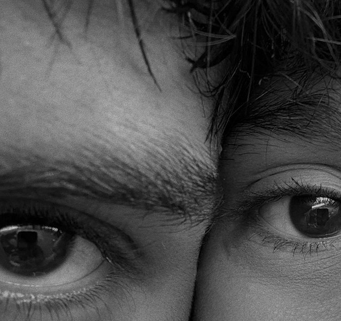 _batmay_'s tweet image. porque eu quero acordar com você
quero sorrir com você
quero estar com você, amor
quero viver com você