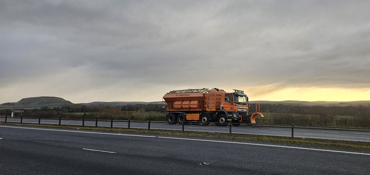 JoFarrowWx tweet media