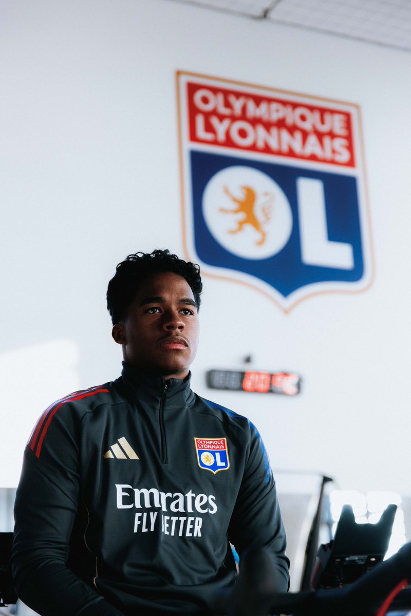 Endrick's tweet image. Premiers jours… 💪🏿 @OL