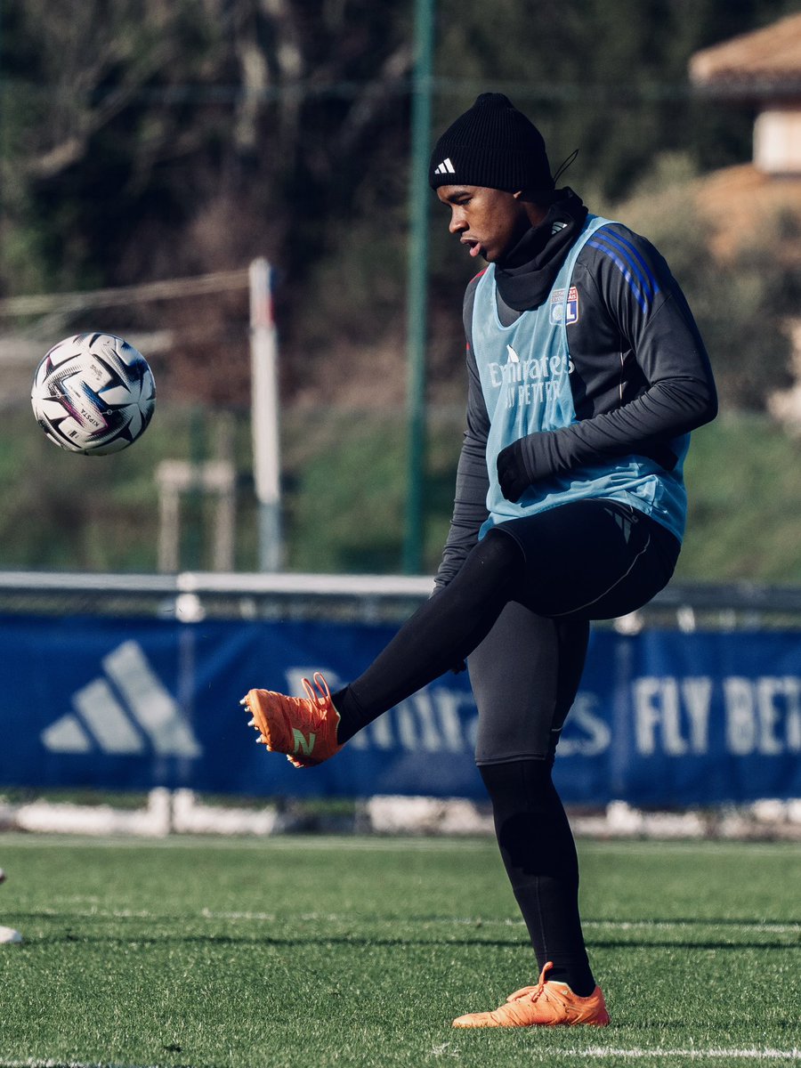 Endrick's tweet image. Premiers jours… 💪🏿 @OL