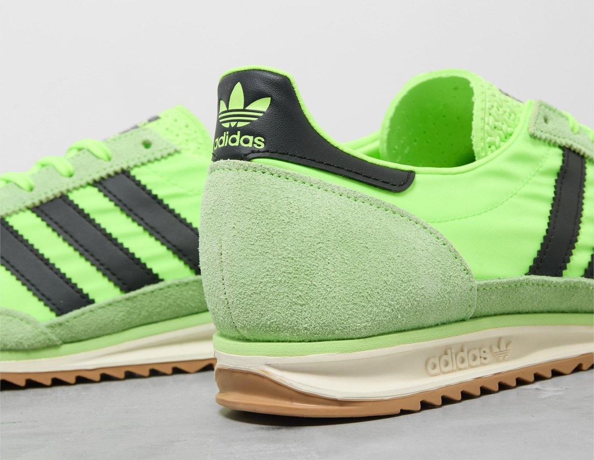 man_savings's tweet image. SL 72 in Green and Black for just £45  ! 

Sizes 7 / 7.5 / 8 / 8.5 / 9  only 

RRP £85.00 

Online here &amp;gt;&amp;gt; tidd.ly/4jvzTOY 

AD