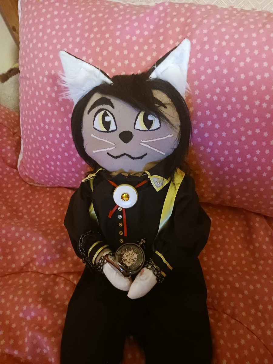 CardstockB's tweet photo. Shortly after getting the game I made a little Timothy plushie. I have the option to grab and shake him, but have elected to hold him gently. 

@DateEverything 
#timothytimepiece 
#timothyweek
#dateeverythinggame https://t.co/UMBpQPFJpR