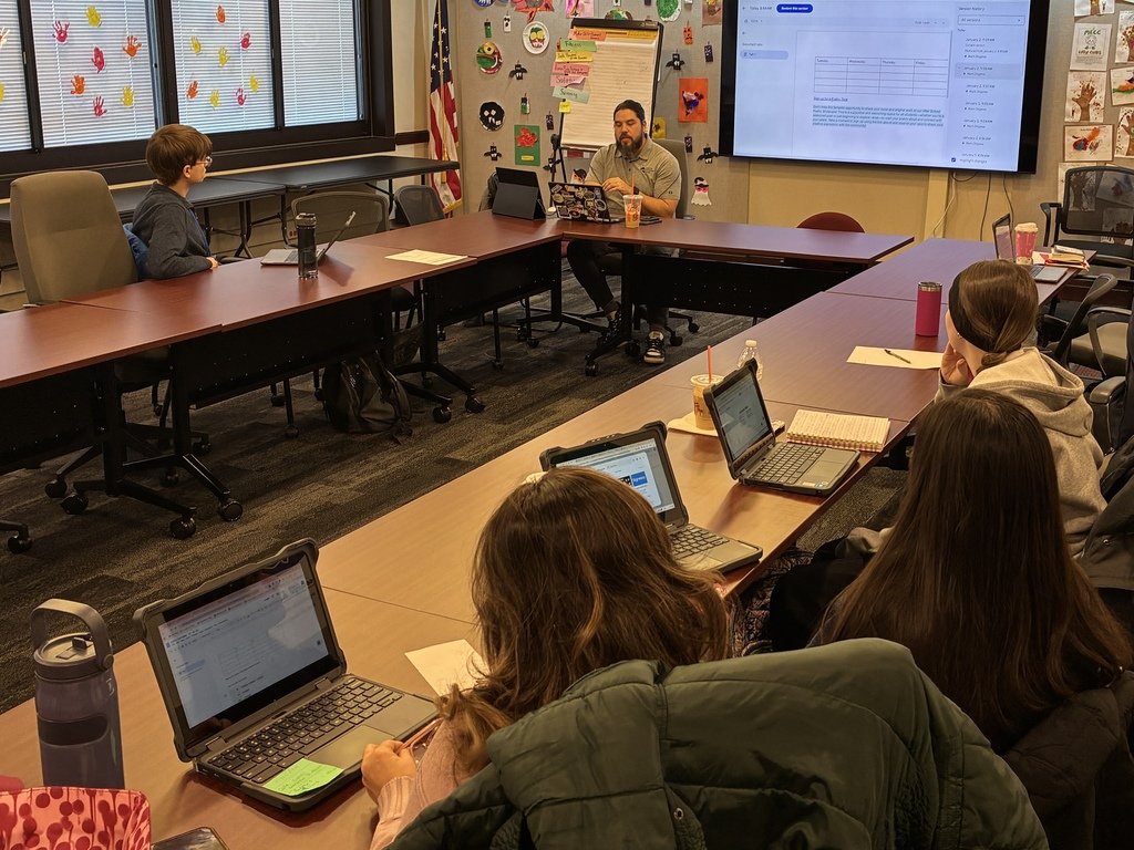 D83 Shines tweet media