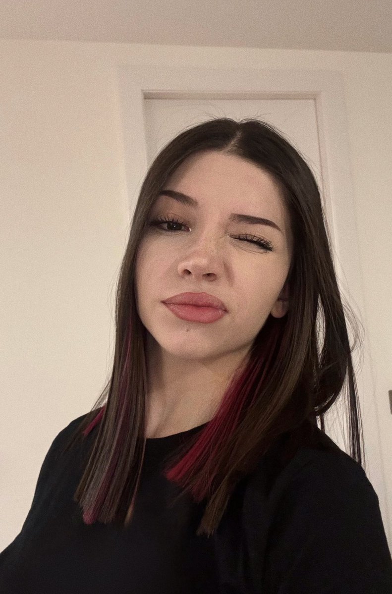 _amandaaalopez's tweet image. 