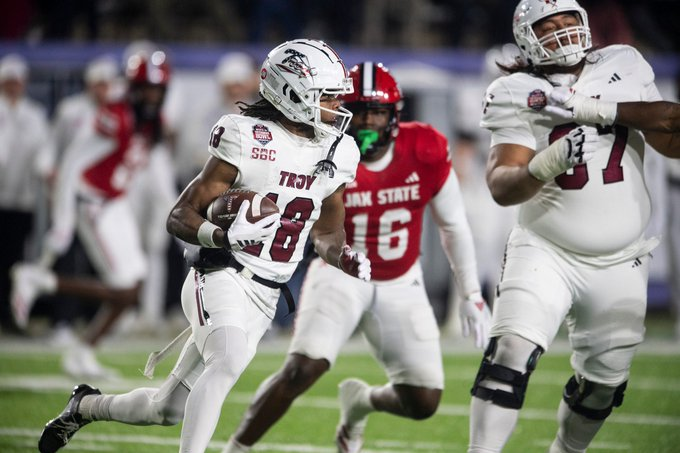 Transfer Portal tweet media