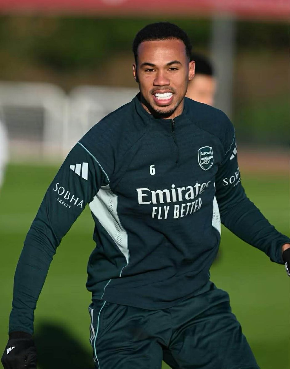 FPLConQueror's tweet image. Gabriel and Timber spotted in training✅

NO Rice❌ (Maybe it’s Arteta’s things)