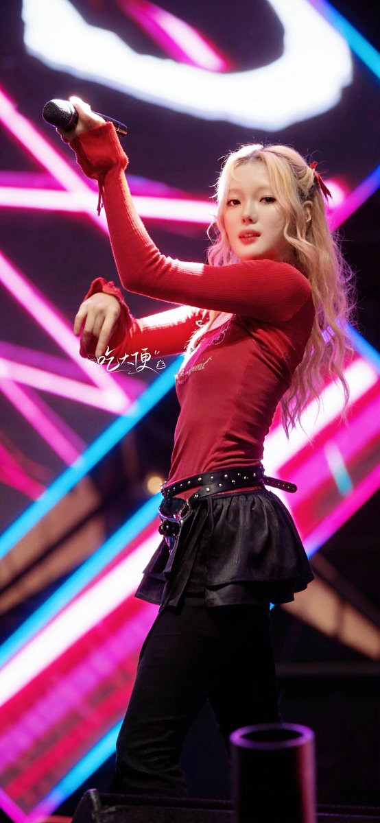 botakzzzy's tweet photo. 真的燃尽了。#doyeon #kiiras https://t.co/a1FxKsXYJQ
