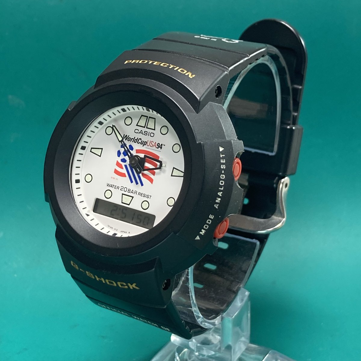 G-SHOCKのAW-500系限定モデル3機種。 左から ・AW-594-1E1 （1994年5月