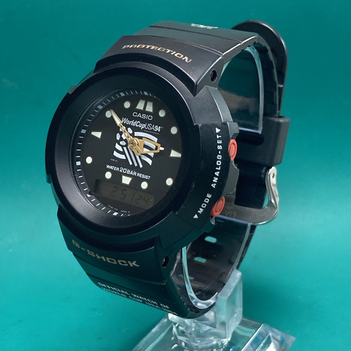 G-SHOCKのAW-500系限定モデル3機種。 左から ・AW-594-1E1 （1994年5月