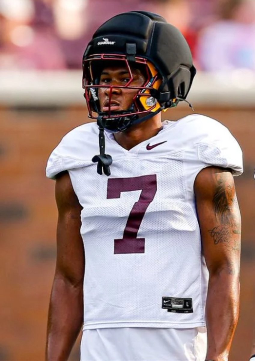 Legend Lyons tweet media