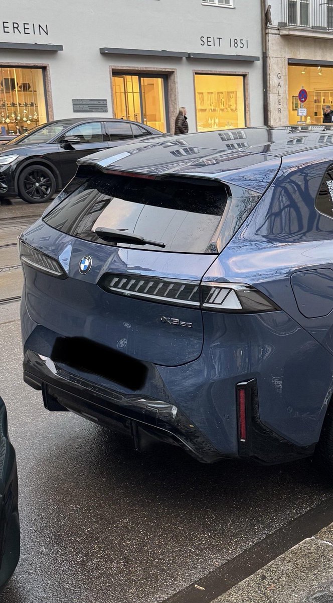 gschmeidig's tweet photo. Why does the new BMW look like Spongebobs grandma? https://t.co/7vCZAZLHjY
