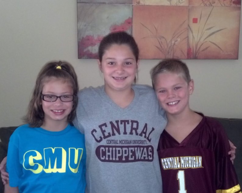 Evan Boutorwick tweet media