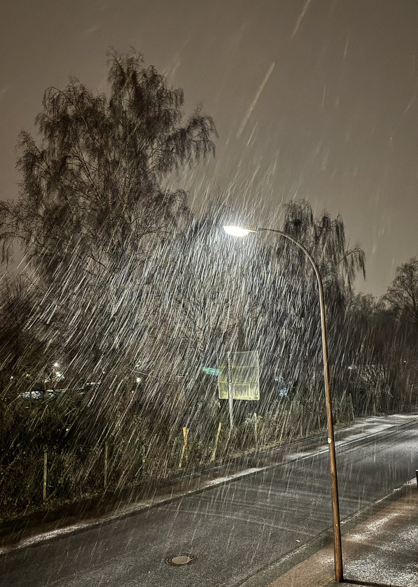 Beste wensen 2026 👍 Veilig weekend . #sneeuw #Schnee #gladheid #gronau #NRW