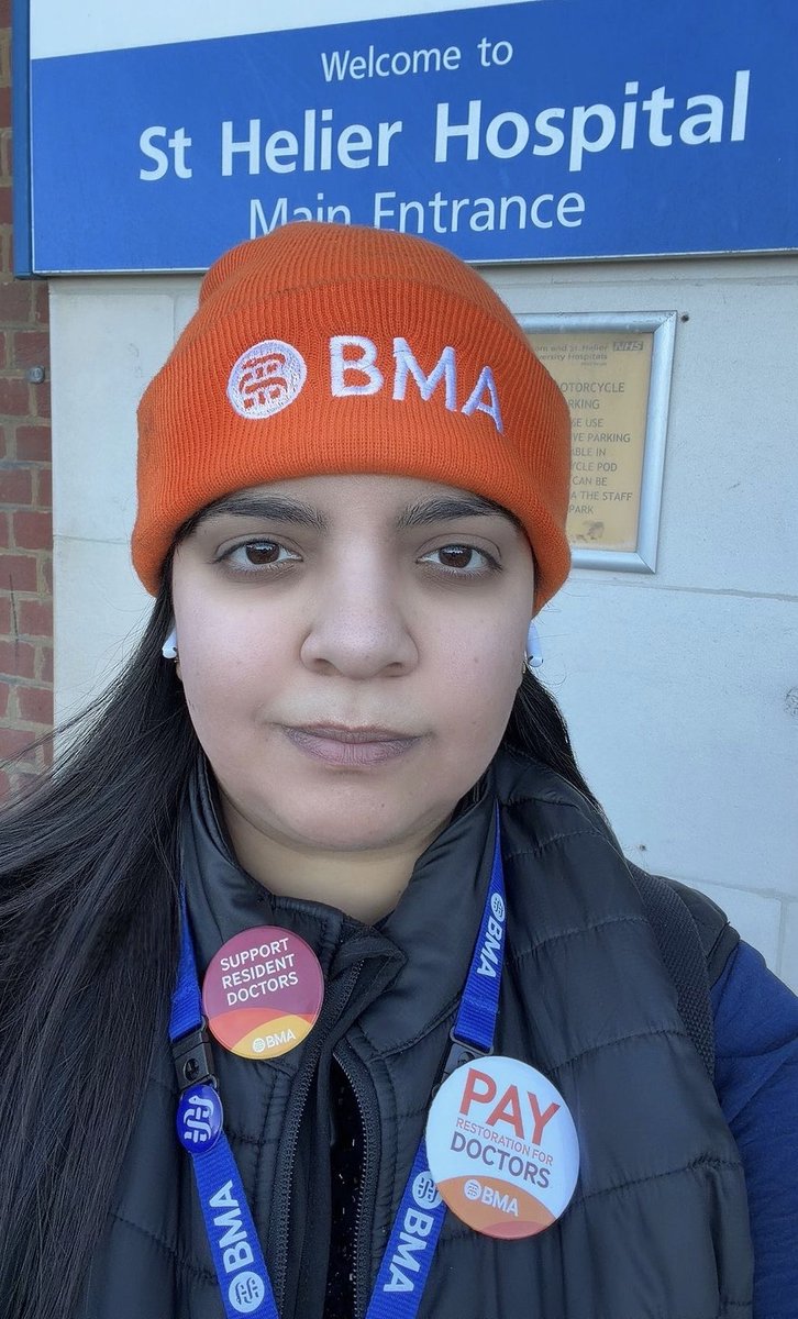 DrHWazir's tweet image. At St Helier today, I spoke to doctors who are worried about being unemployed. After years of medical school and postgraduate training, they’re approaching the end of their contract with no clear next step; not because they’ve failed, but because the jobs simply aren’t there.…