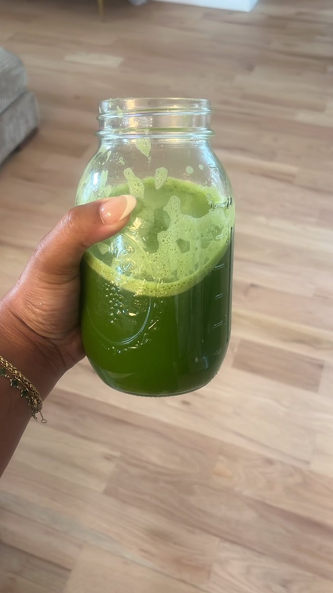 Peachyphat tweet media