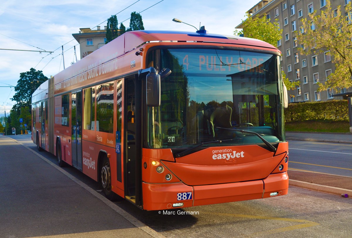 Trolleybus Hess BGT-N2D n°887 en service sur la ligne 4.
#TeamNAW700 

© Marc Germann