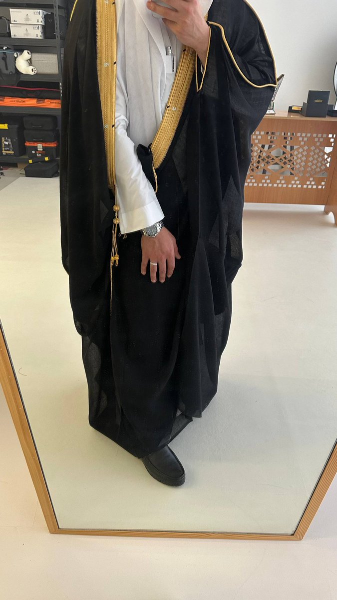 BSs7_'s tweet photo. يوم السعد⏳🤍. https://t.co/ryvC5akOWr