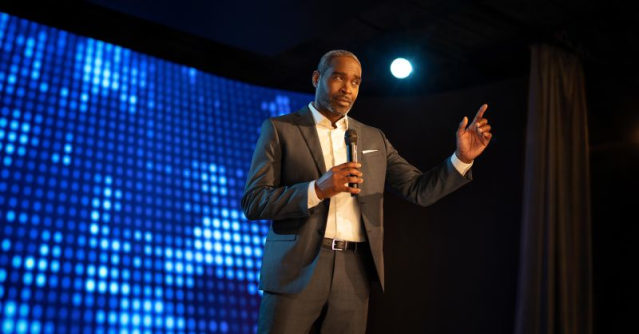 Carlos Capó tweet media