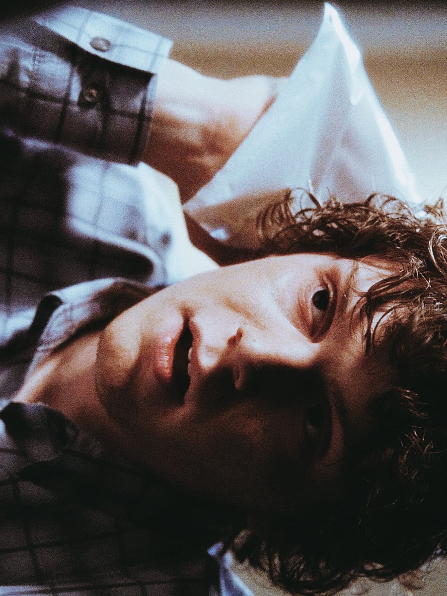 evan peters\, image size:900x1200
