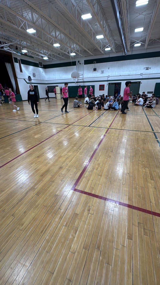 ImesonTimothy's tweet photo. Just before the start of winter break I helped run a charity event with my school called sportathon to raise money for jumpstart for kids and was voted as the person who stood out the most during the event being loud, helping the kids and bringing amazing spirit. https://t.co/PSiwAwbELl