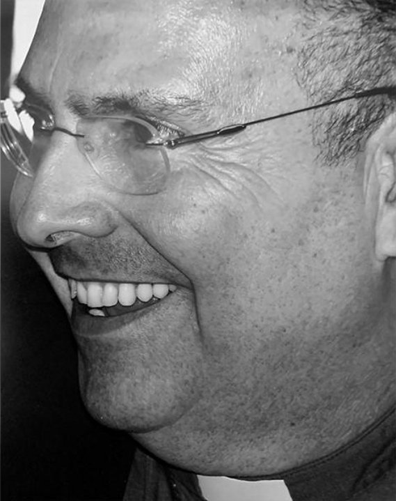 OBITUARIO/ Hoy despedimos a un amigo, quién fue Director Espiritual de nuestra Hermandad y Párroco de El Buen Pastor Rvdo. D. Fidel García Geada, durante casi 17 años.
Rezaremos al Stmo. Cristo de la Crucifixión y a Mª Stma. del Mayor Dolor en su Soledad por su eterno descanso