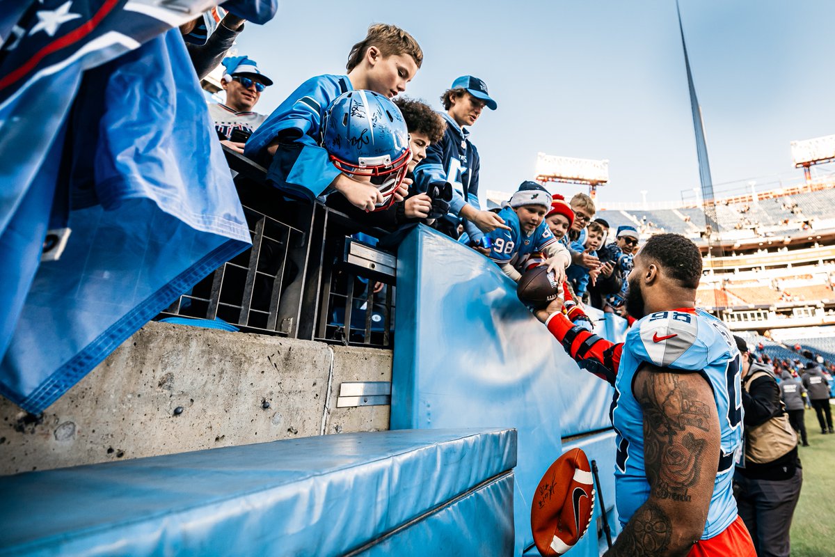 RT FOR A CHANCE TO WIN AN AUTOGRAPHED JEFFERY SIMMONS ITEM‼️
#WPMOYChallenge @GrindSimmons94