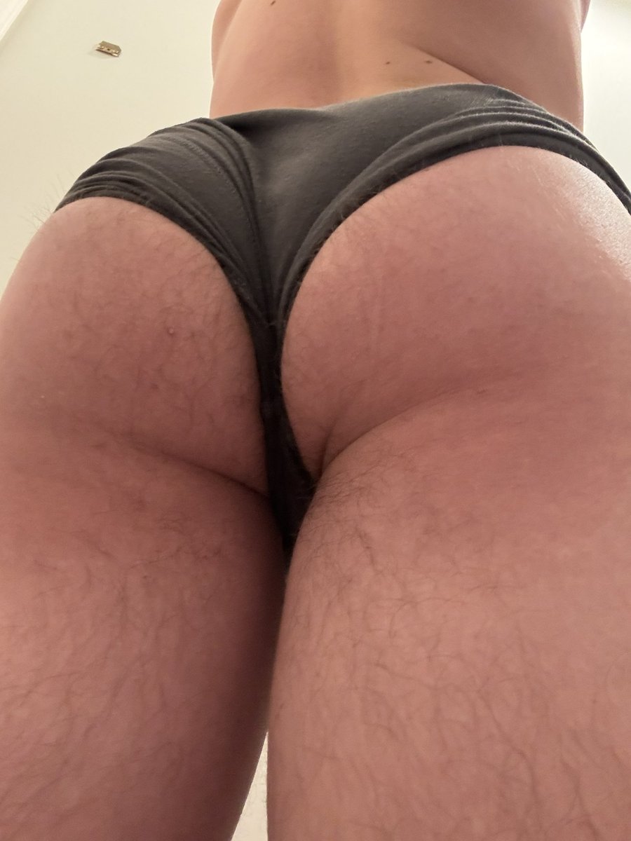 Jake1637284628's tweet photo. Come rip my underwear off! And pound me till you cum in me. https://t.co/j41wf93qP4