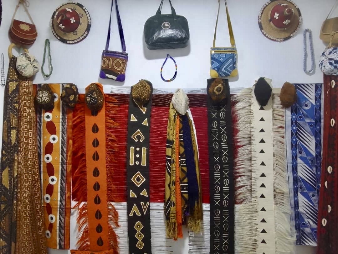 Le Mali prend part à la 9ᵉ Semaine Nationale de l’Artisanat, placée sous le Haut Patronage de Sa Majesté le Roi Mohammed VI, une initiative destinée à consolider les liens culturels entre le Maroc et les pays du continent, en marge de la Coupe d’Afrique des Nations 2025 🇲🇦🤝🇲🇱