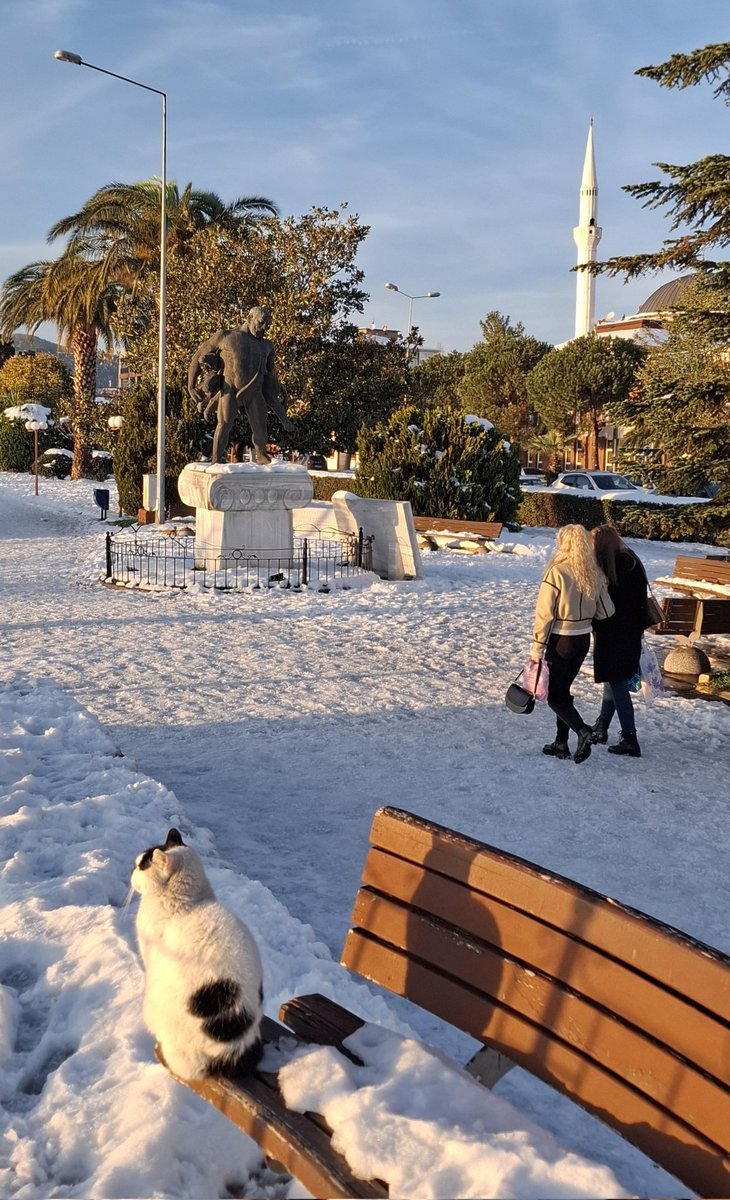 Sahilde güneşli ve karlıyız #kdzereğli