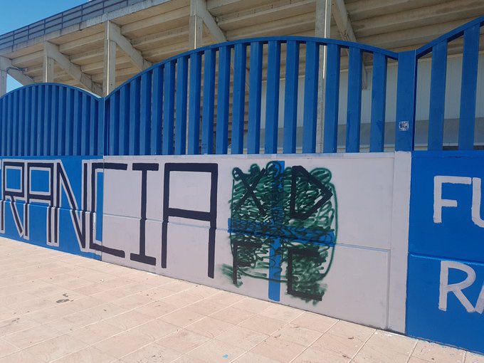 XerecismoEnVena's tweet image. Si hablamos de pintadas, hablemos bien