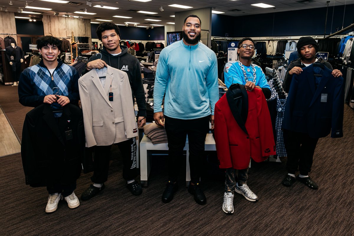 Fans, this one’s easy — double votes today 👀
RT for <a href="/GrindSimmons94/">Jeffery Simmons</a> #WPMOYChallenge <a href="/Nationwide/">Nationwide</a>