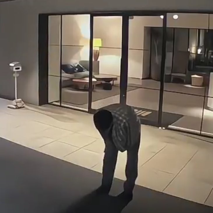 hanyeonchan's tweet image. Jaehyung: “I wasn’t interested in getting back with my ex when I moved in”

#transitlove4