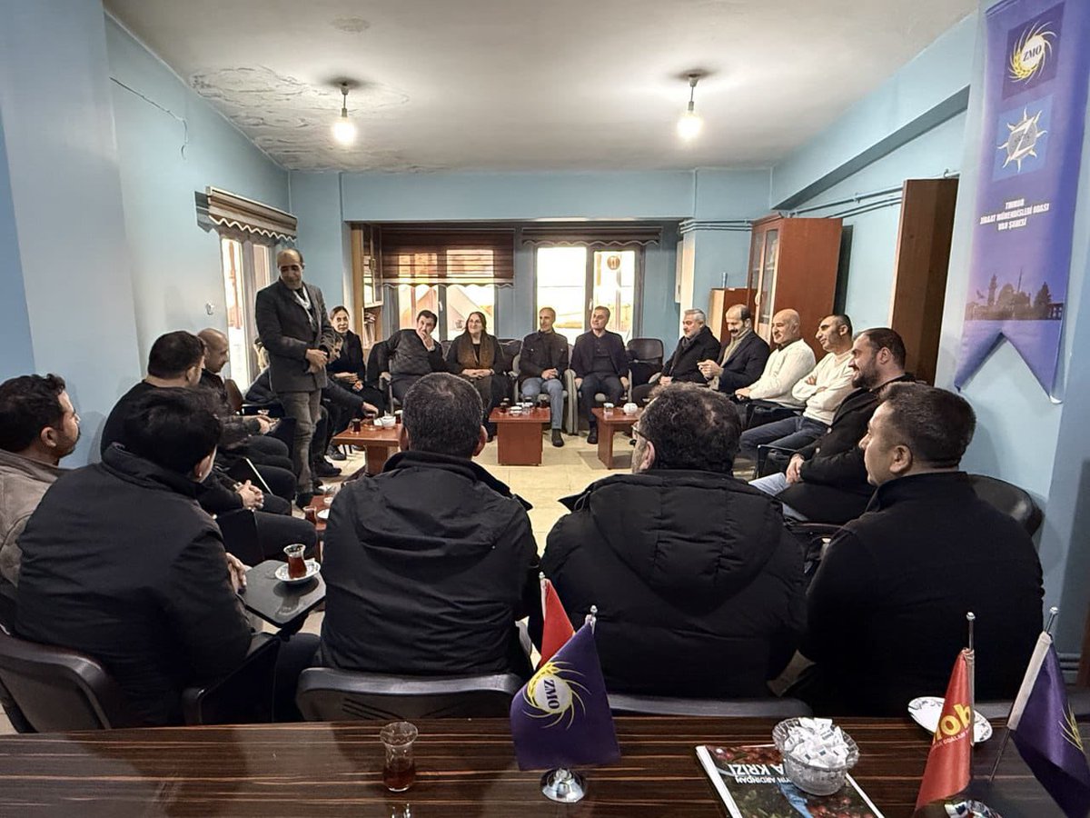 Van Ziraat Mühendisleri Odası Genel Kurulunda yeni seçilen yönetimi kutladık. 

TMMOB bileşen temsilcilerinin de olduğu buluşmada, barış ve demokratik toplum çağrısıyla birlikte, yeni inşa sürecinde komünal-kolektif üretim çalışmaları, tarımsal kalkınma, demokratik, eşitlikçi,