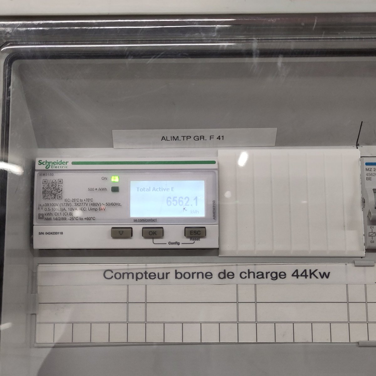 chargeguide's tweet image. Happy new year everyone!

Has your 2026 been free of unit errors so far? Let me change that 😂 You'd think electricians would know better... @RomainHedouin