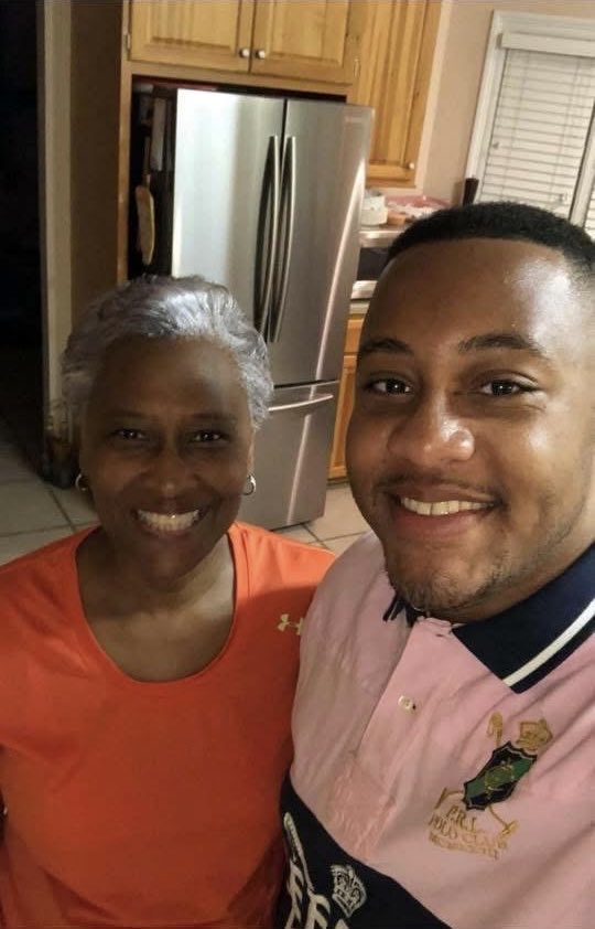 My mama died yesterday and I am broken. Never thought my New Year would start off like this. Please pray for me and my family 💔🥲