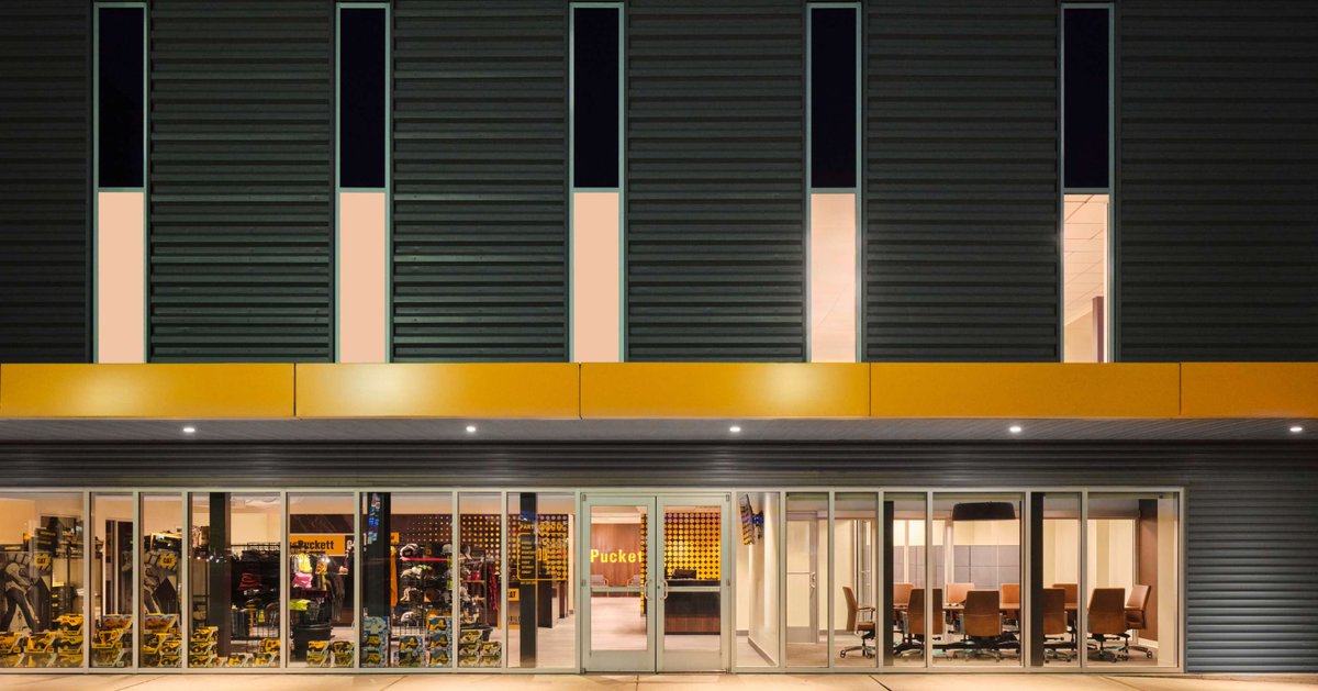 Our work for Puckett Machinery in Hattiesburg focused on renovating existing office space and expanding the warehouse footprint. Updated interiors, improved functionality, and a refreshed façade support both daily operations and client experience.