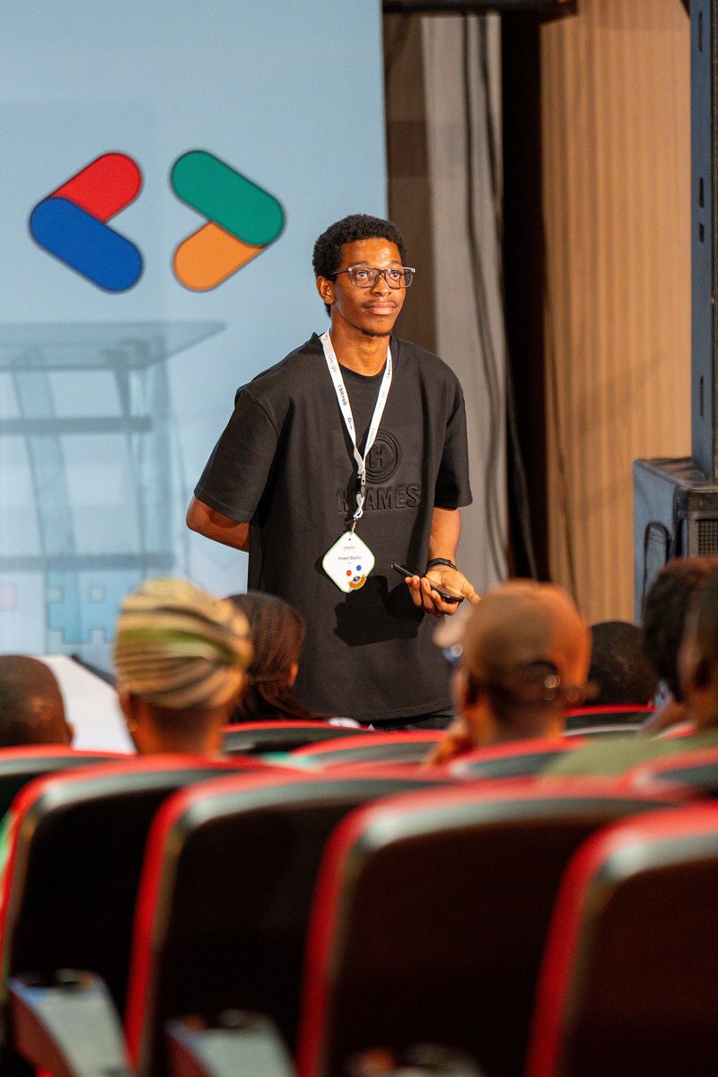 twenty4_io's tweet photo. I have always only look up to God and for all the times I’ve moved closer to Him, the signs are just so obvious. 

~ pics from #DevfestLagos https://t.co/wsnoI0wRvA