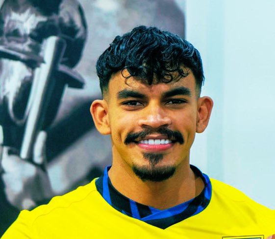 هذا وش عنده يوم يجيبونه للنصر #الاهلي_النصر