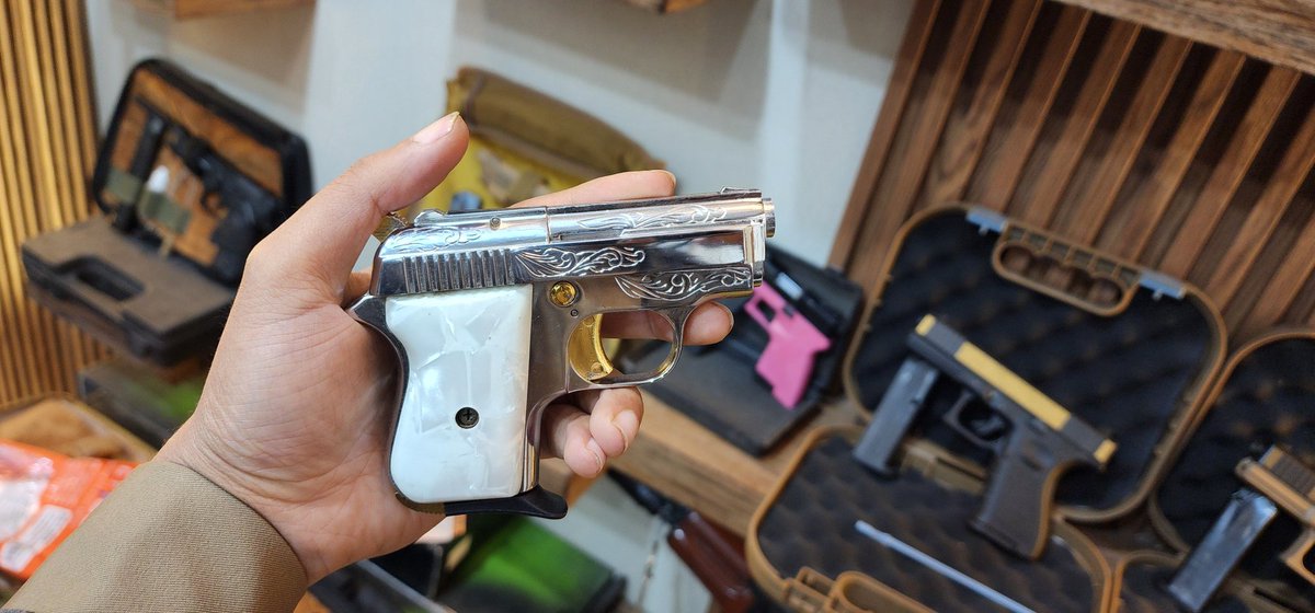 وصل المعدوم
مسدس ربع نيكل مذهب ومنقوش
ماصوره وكاله
جديد باالشنطة
مع خزنه اضافيه
سعه الخزنه 5 طلقات
السعر مناسب جدا جدا 300 ريال سعودي فقط

يوجد توصيل للجميع المحافظات

احمدالسلطان لجميع انواع السلاح ومستلزماتة :
للطلب والاستفسار 
774178833
715178833
737178833