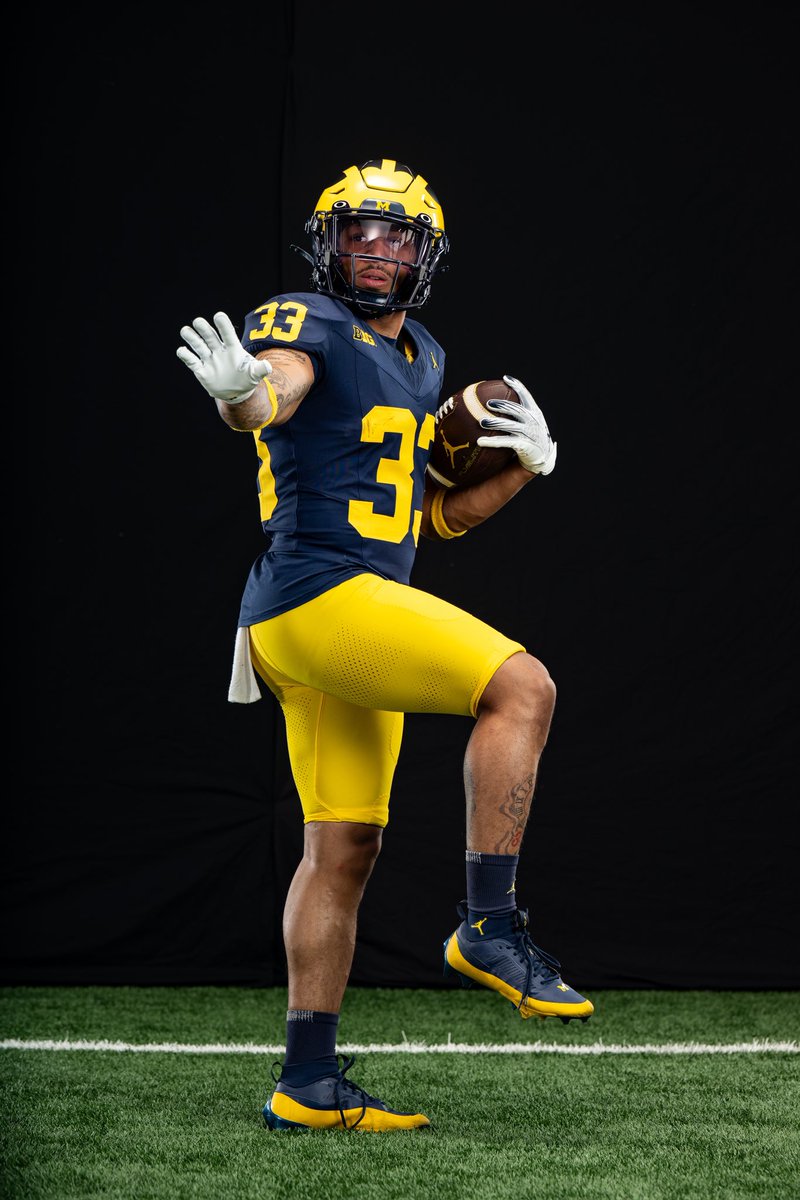 clarence ³ tweet media