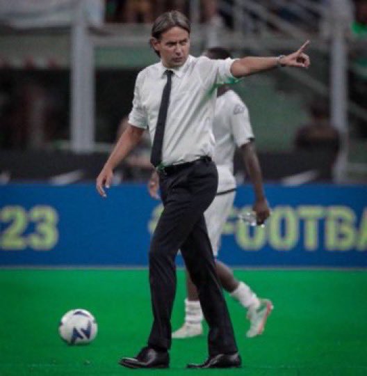 الهلال سابقا كان يملك مدرب (خيول) 
الآن يملك مدرب كرة قدم حقيقي 

Andiamo avanti 🇮🇹