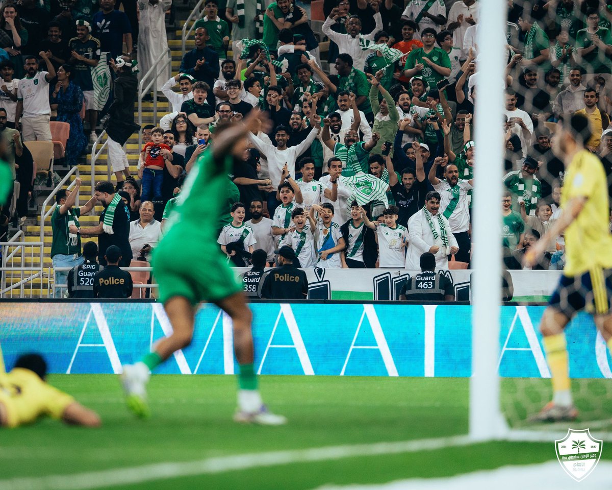 ليس جديداً أن يتفوق يايسلة على جيسوس فسبق أن لقنه دروس  حينما كان يدرب الأخير الهلال فهذا واقع تفوق المدرسة الألمانية على الكرة البرتغالية
مبروك للأهلي الروح القتالية قبل الفوز
والنقص في المواجهات الكبرى يولد قوة عند الكبار
أما جيسوس مكابر لا يتعلم من أخطائه وبات مكشوفاً للجميع